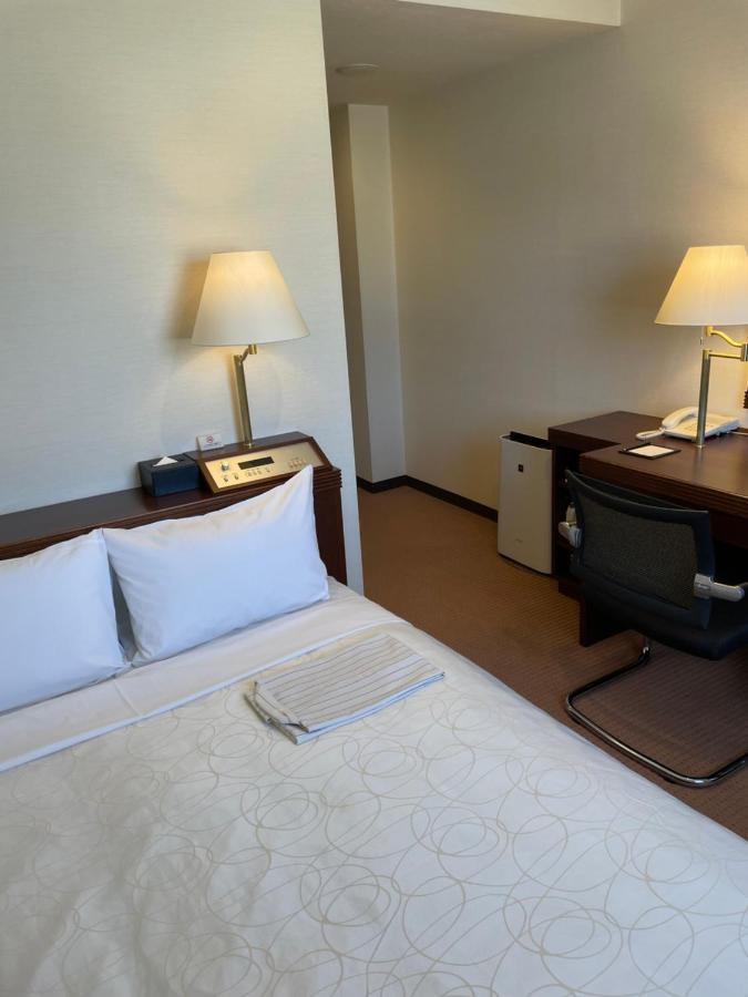 Hotel Courtland Nagano Bagian luar foto